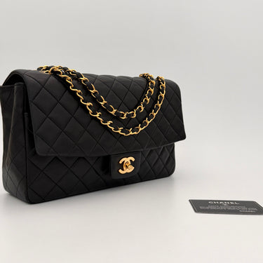 Chanel vintage en cuir noir
