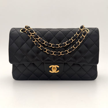 Chanel Timeless 25 Classic double flap bag black lambskin leather