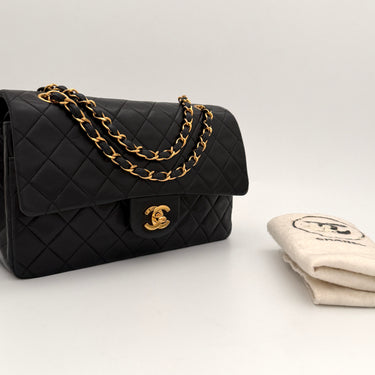 Chanel Timeless 25 Classic double flap bag black lambskin leather vintage